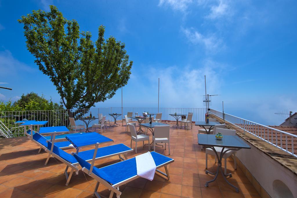 Classic Double Room with Sea View