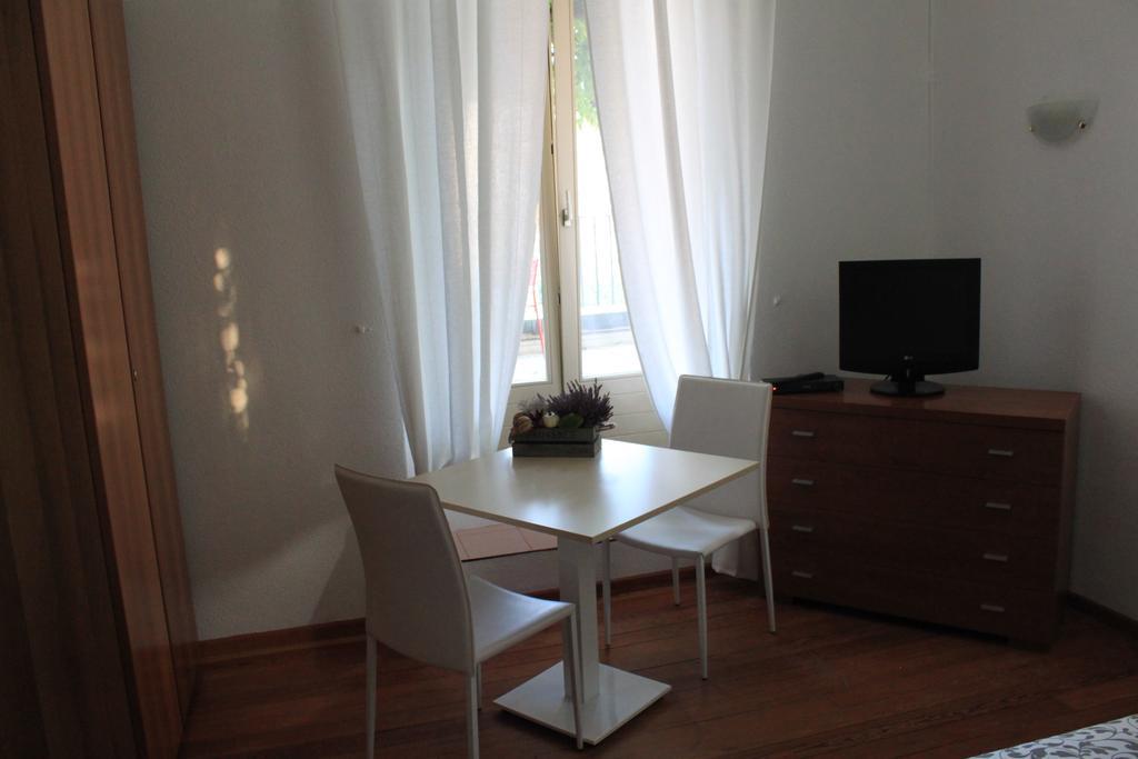 Triple Room Terrace