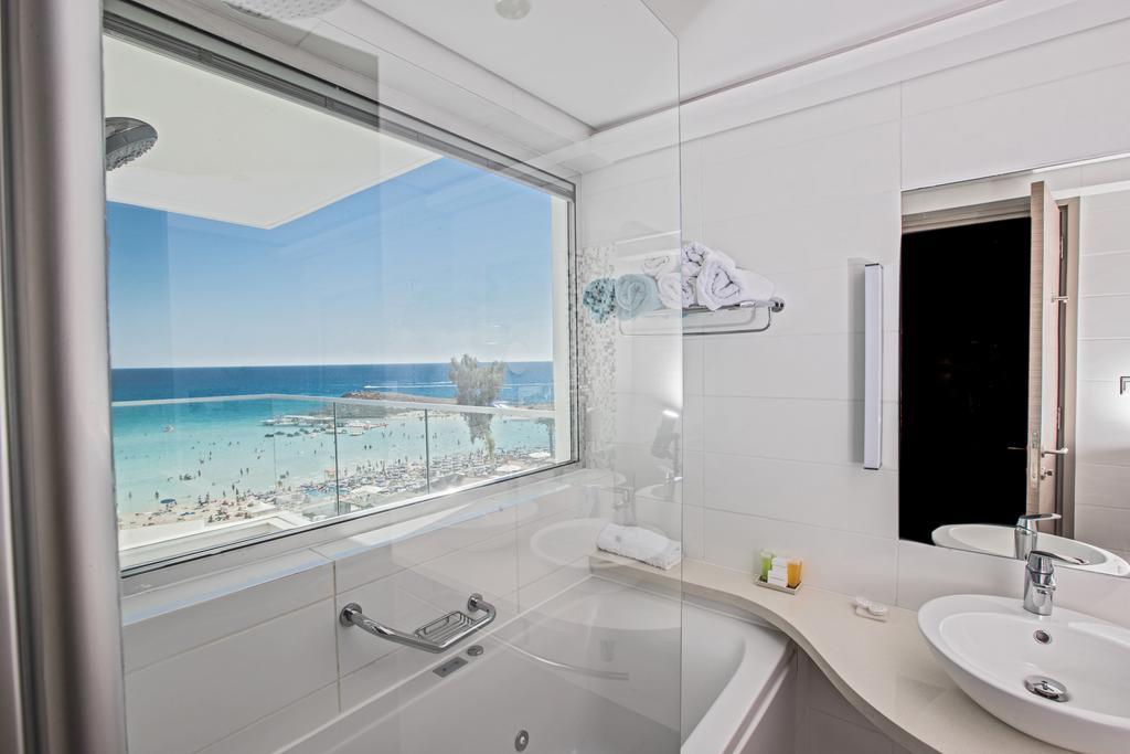 Deluxe Suite Sea View