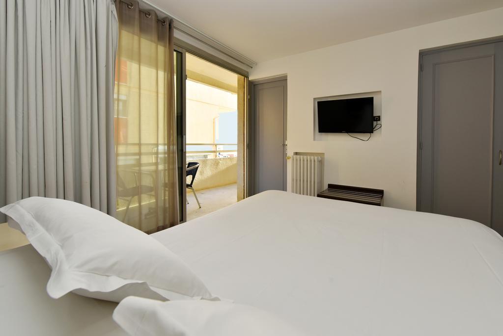 Chambre Double - Vue Partielle sur Mer.