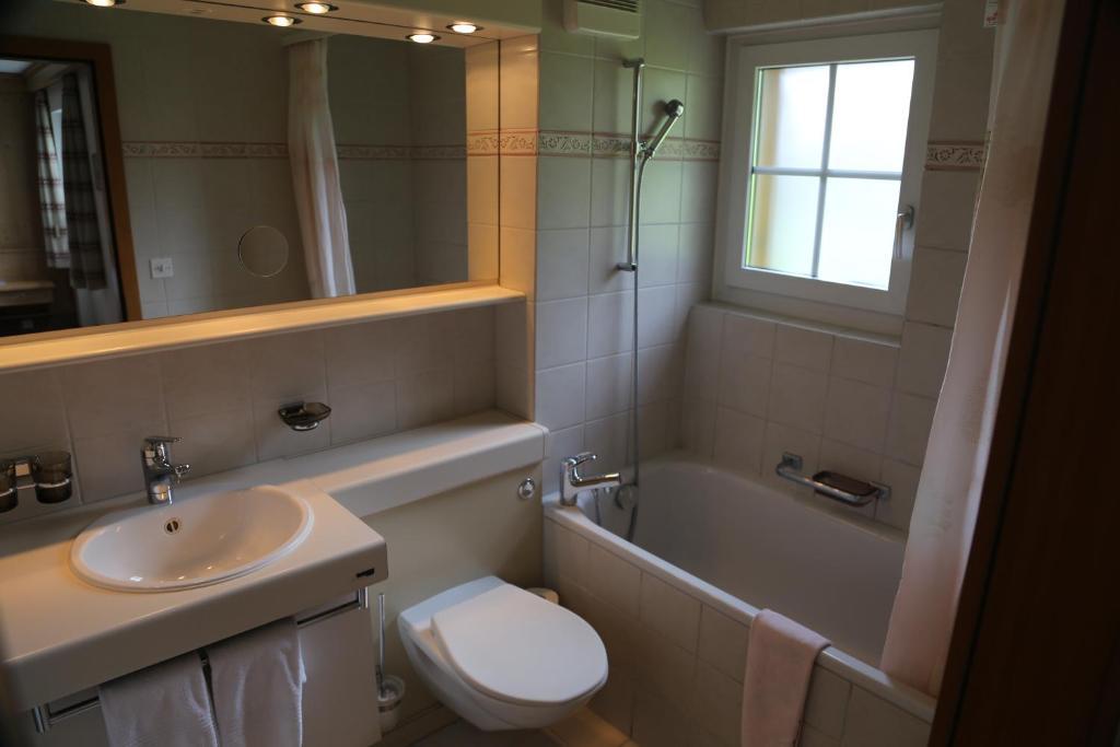 Deluxe Double Room Mountain View