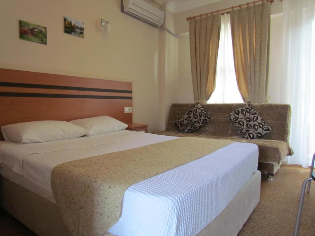 Comfort Çift Kişilik Oda - Bebek Karyolalı