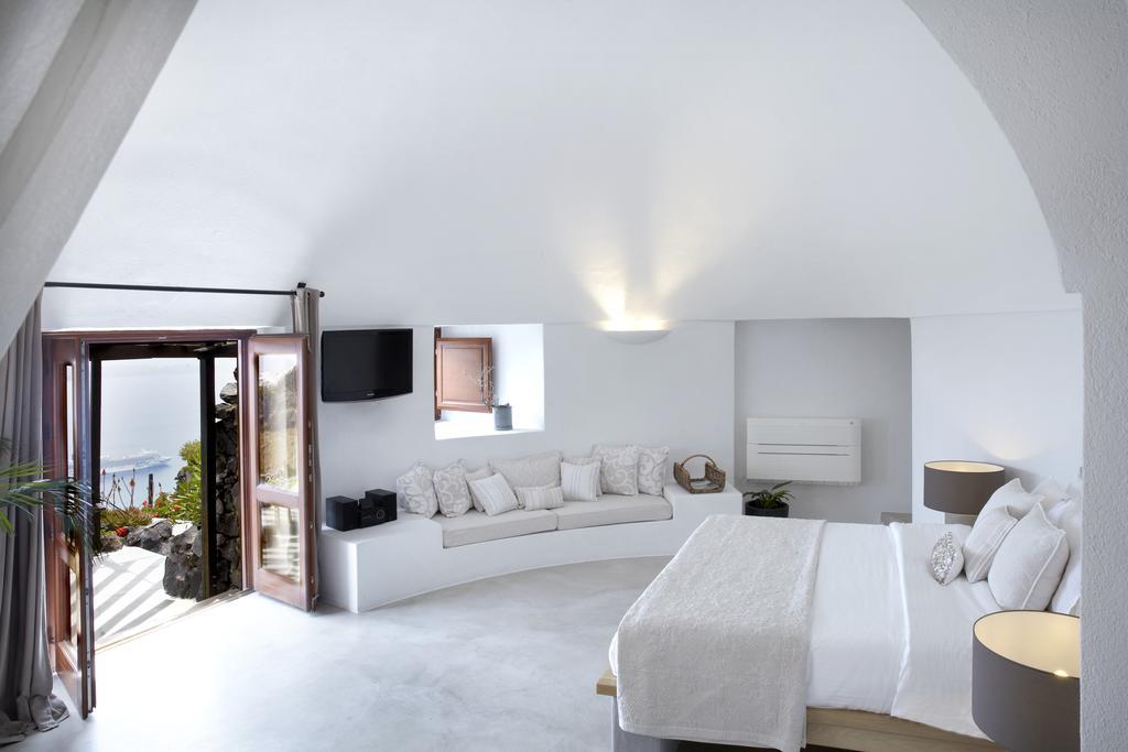 Suite Luna de miel con vistas a la caldera (4 adultos)
