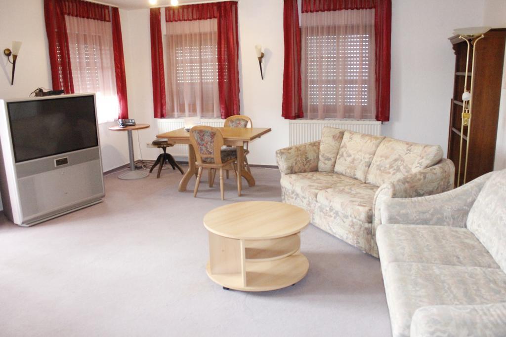 Classic Suite,1588032803:JPEG