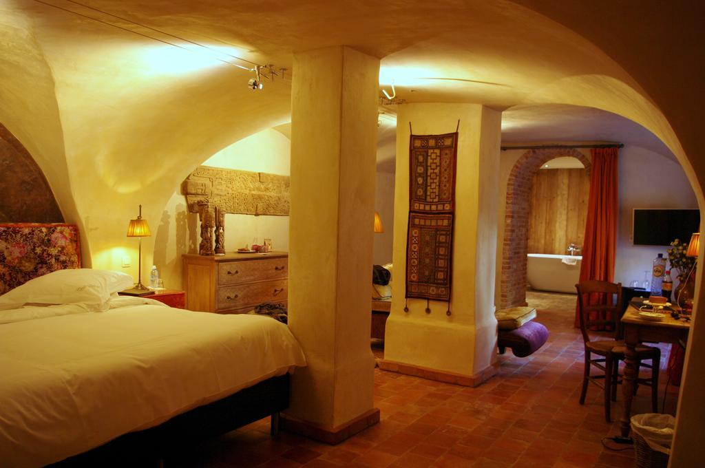 Deluxe Suite Canal View