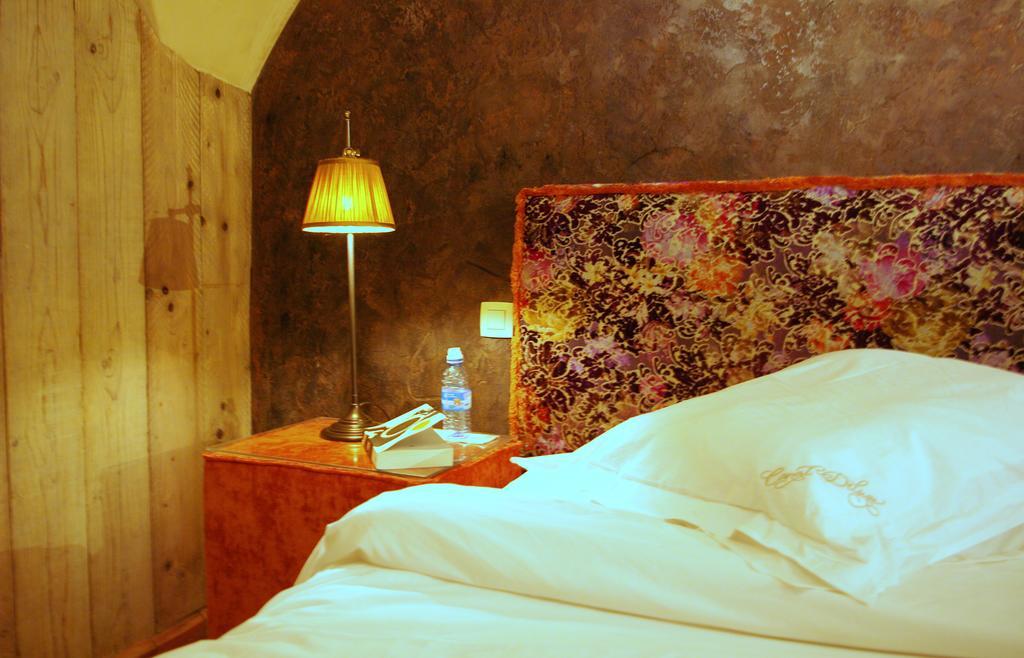 Deluxe Suite Canal View
