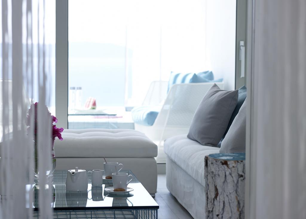 Suite aan Zee met Eigen Zwembad