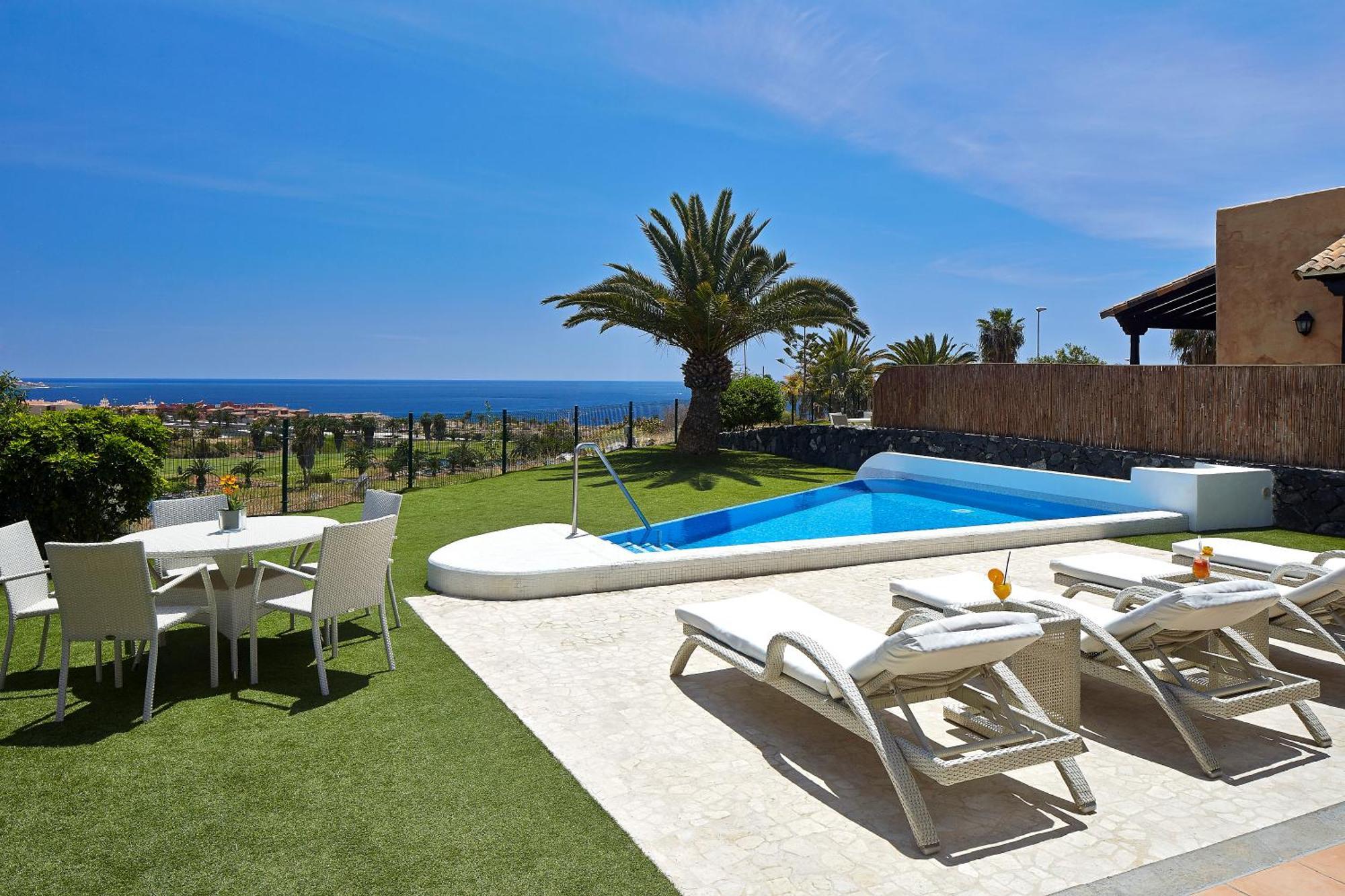 Villa 3 Chambres (4 Adultes + 2 Enfants)