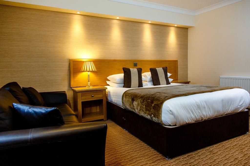 Executive Family Room