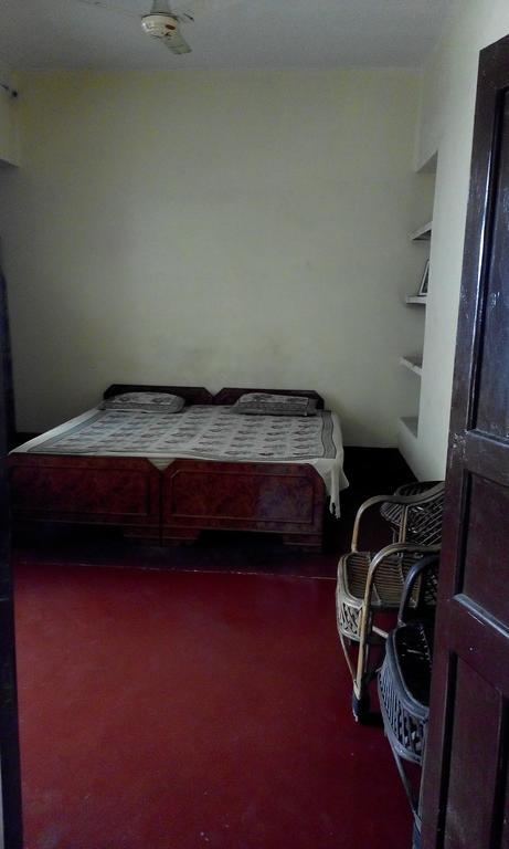 Standard Double Room with Shared Bathroom