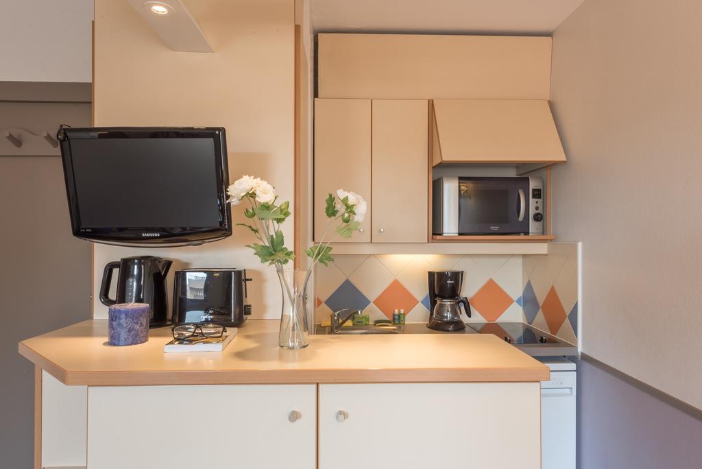 Studio avec Alcôve et Balcon (4 Adultes)