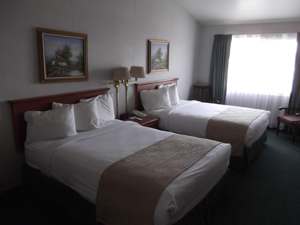Two-Bedroom Suite