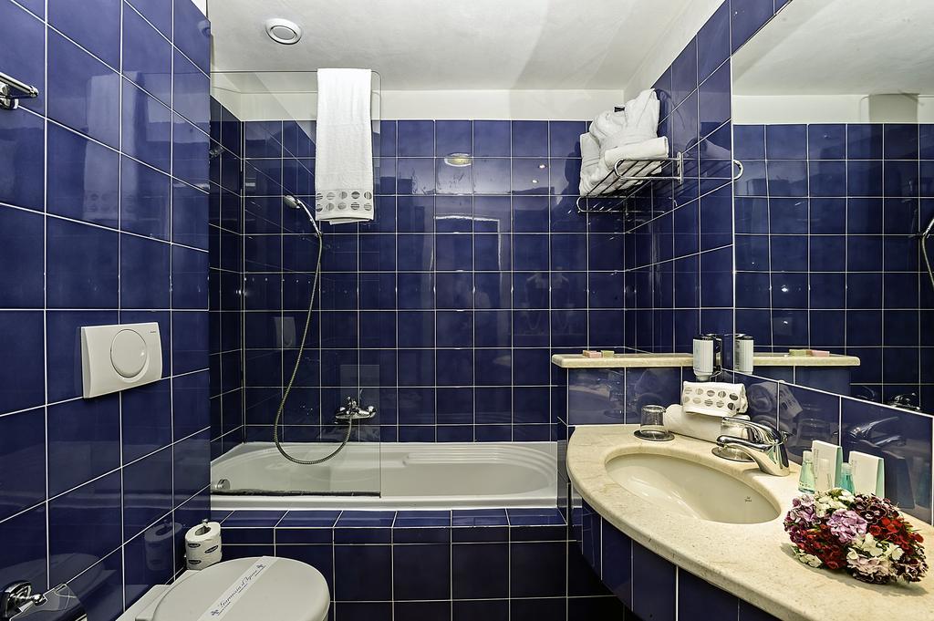 Classic Double or Twin Room