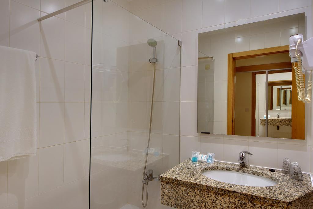 One-Bedroom Apartment,1589407893:JPEG