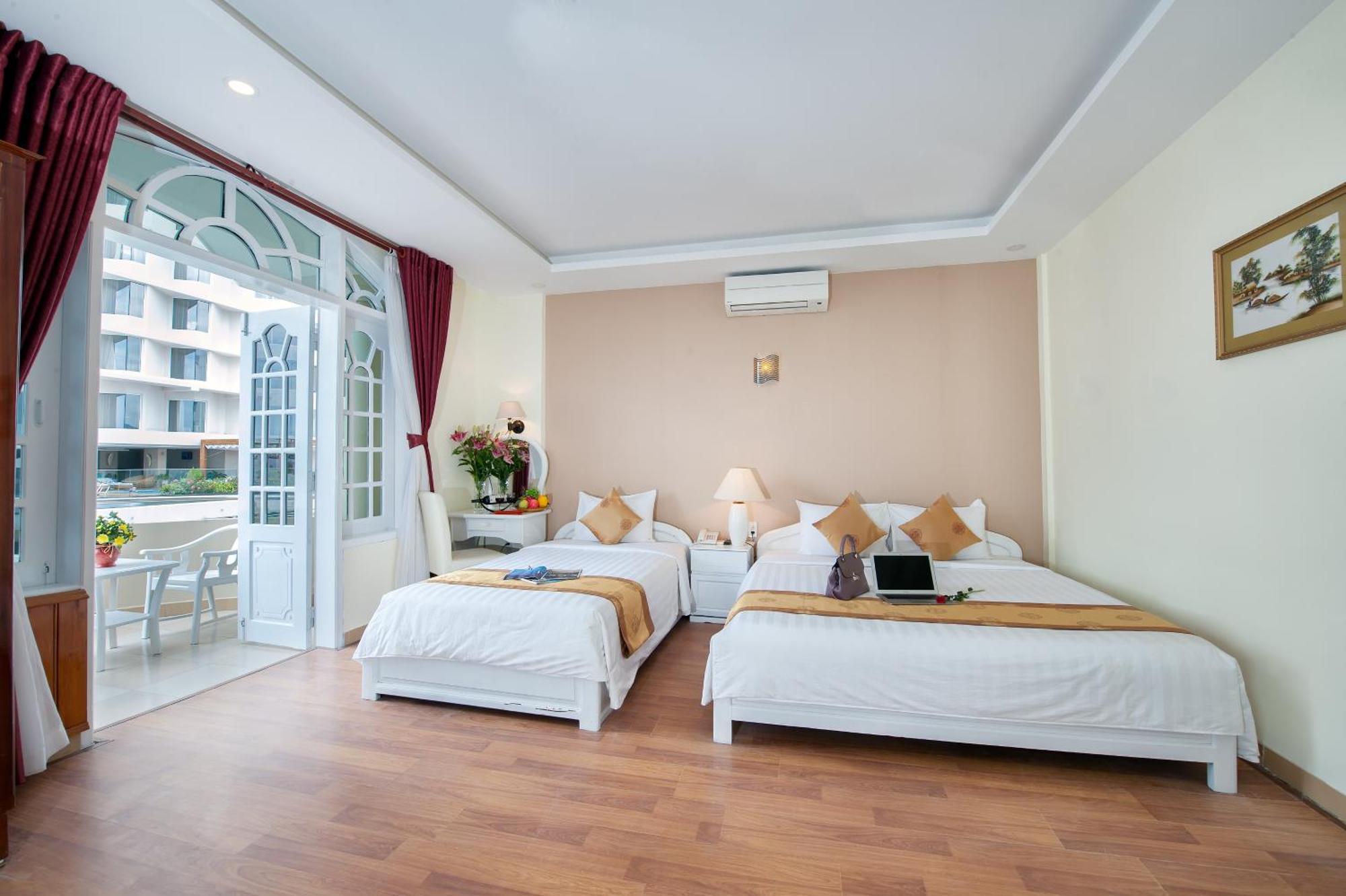 Suite Gia Đình Có Ban Công