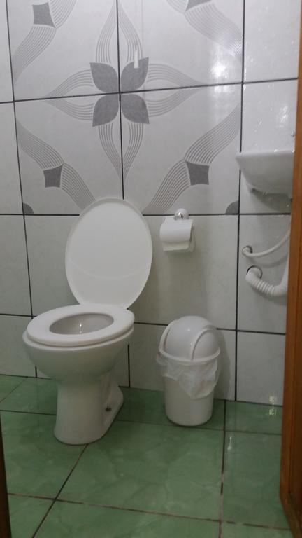 Quarto com 2 Camas de Solteiro