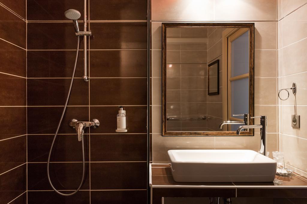 Chambre Double ou Lits Jumeaux avec Vue sur Mer et Terrasse