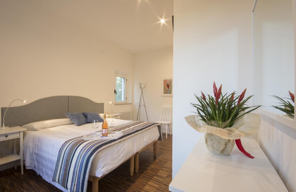 One-Bedroom Apartment with Garden View