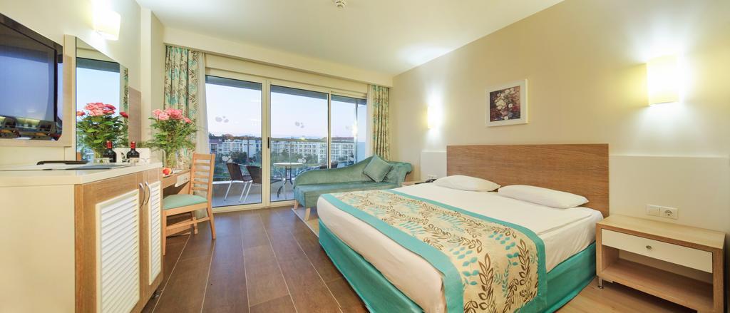 Habitación Doble con vistas al jardín