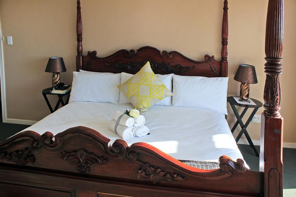 Double Room with Pool View