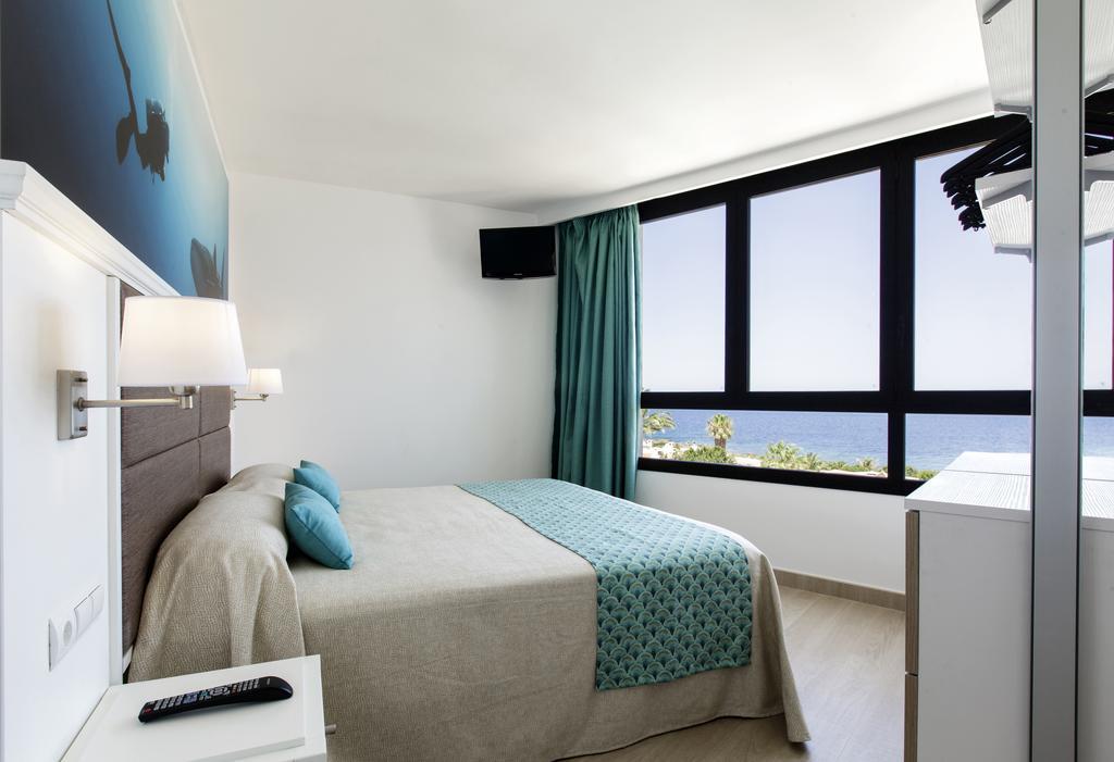 Appartement met 2 Slaapkamers en Uitzicht op Zee (3 Volwassenen + 3 Kinderen)