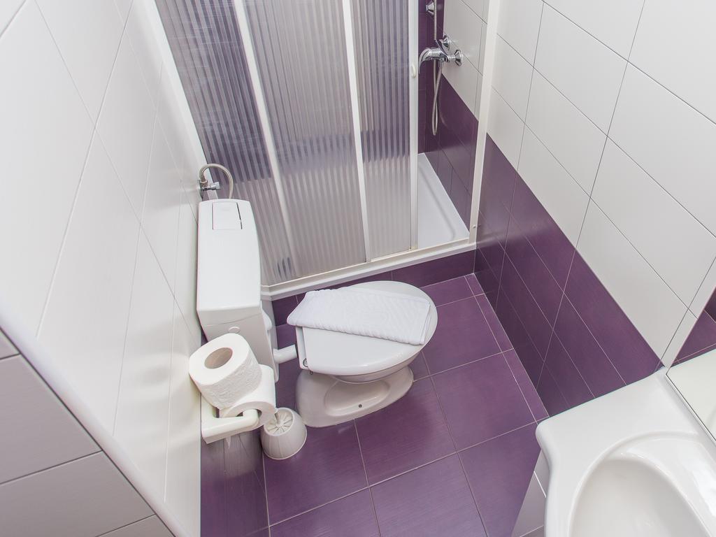 Double Room Without Balcony