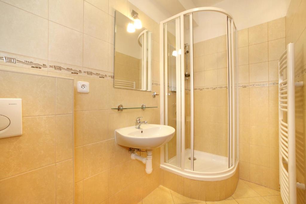 Standard Doppelzimmer mit Flussblick