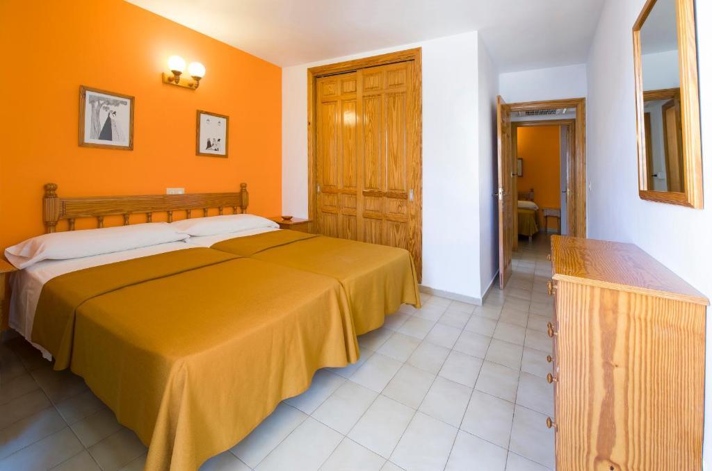 Two-Bedroom Apartment,33711043:JPEG