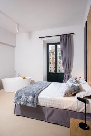 Deluxe Double Room,391893090:JPEG