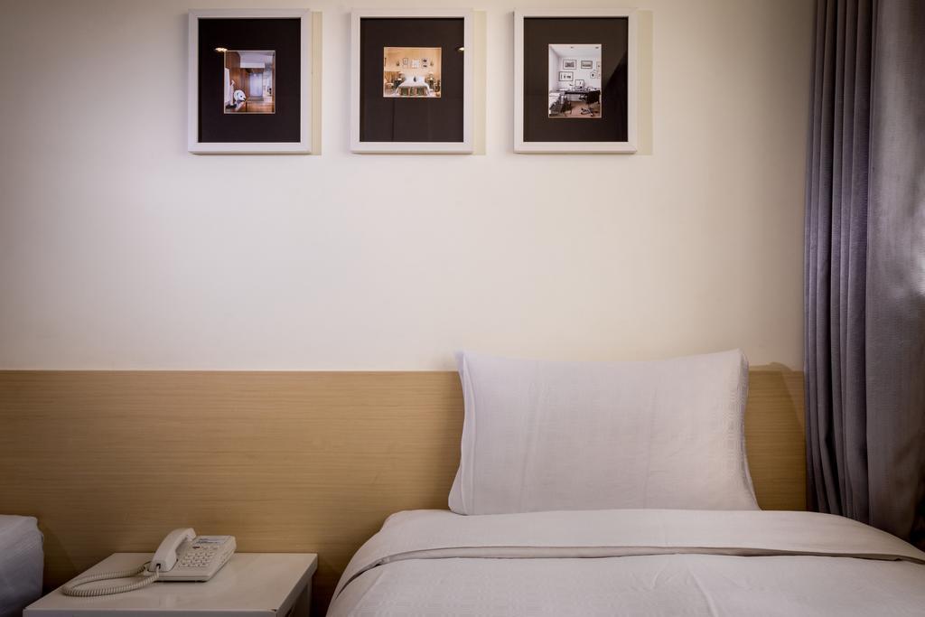 Twin Room with City View