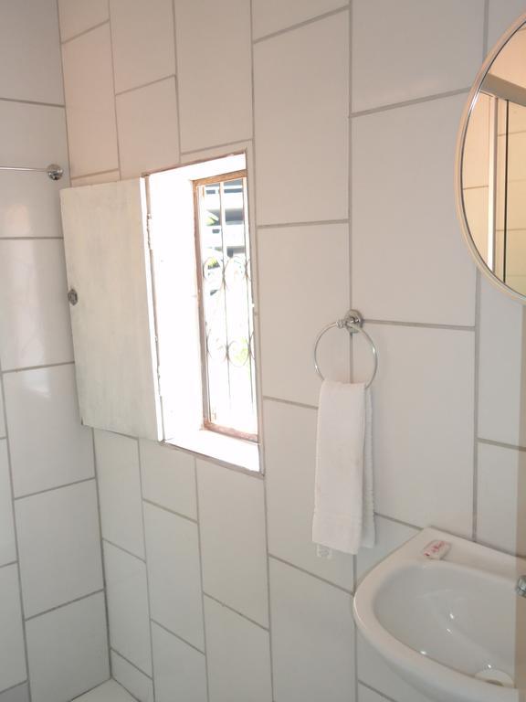 Quarto Individual Econômico