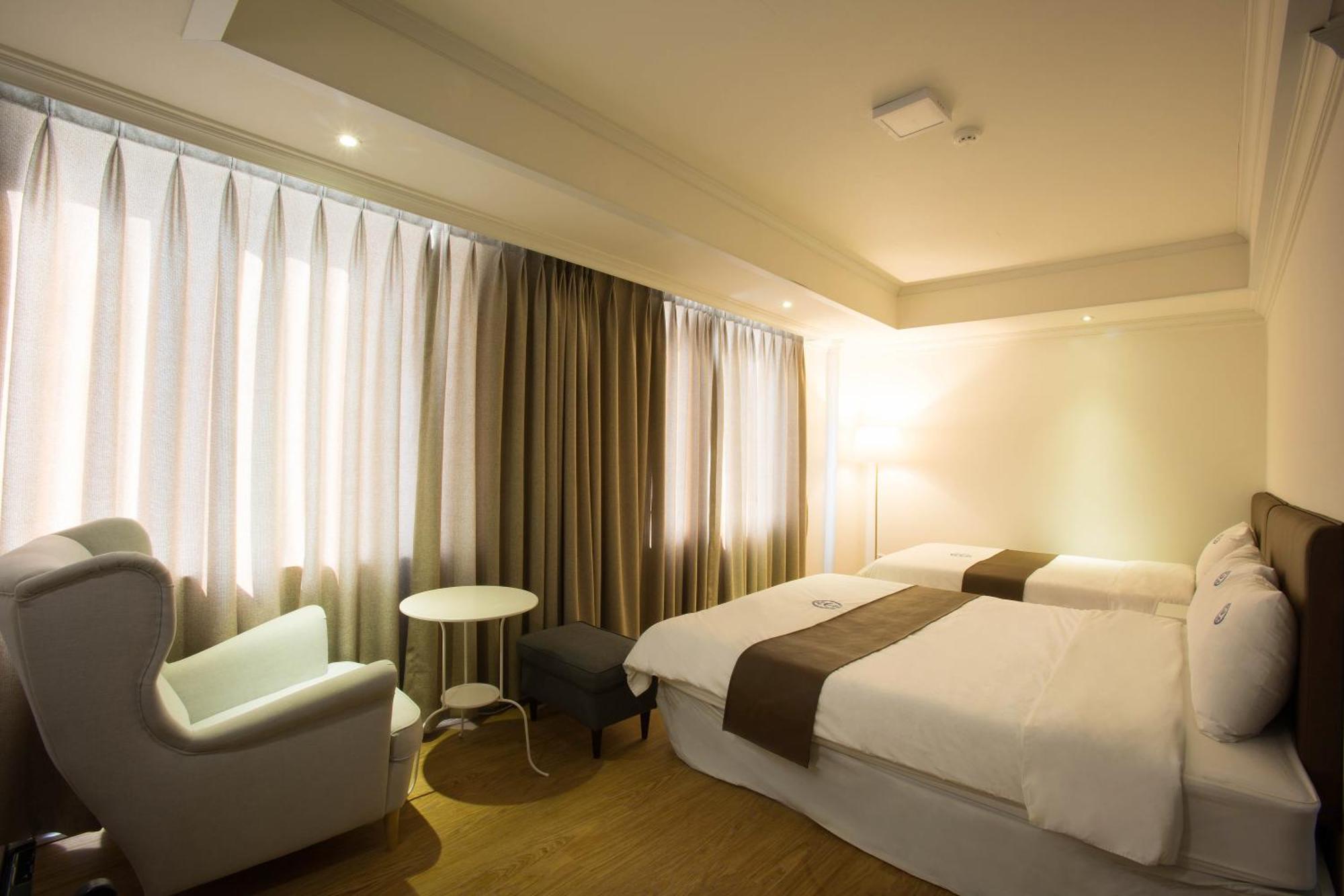 Standard Twin Room,801041706:JPEG