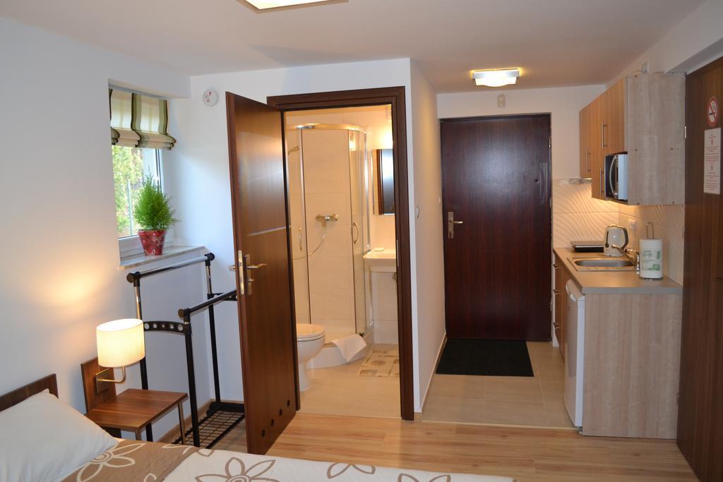 Triple Room Kitchenette,338828497:JPEG