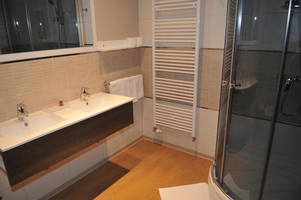 Suite de 1 dormitorio con balcón