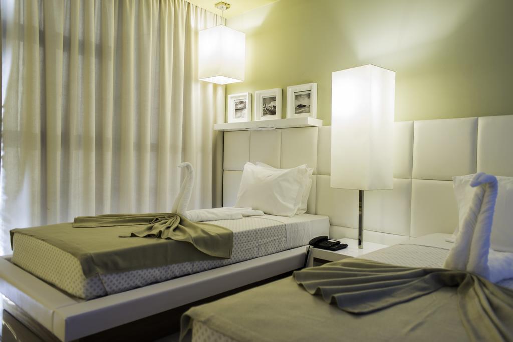 Standard Double or Twin Room,401925828:JPEG