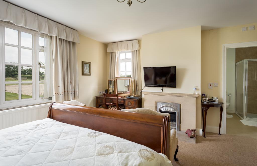 Queen Room