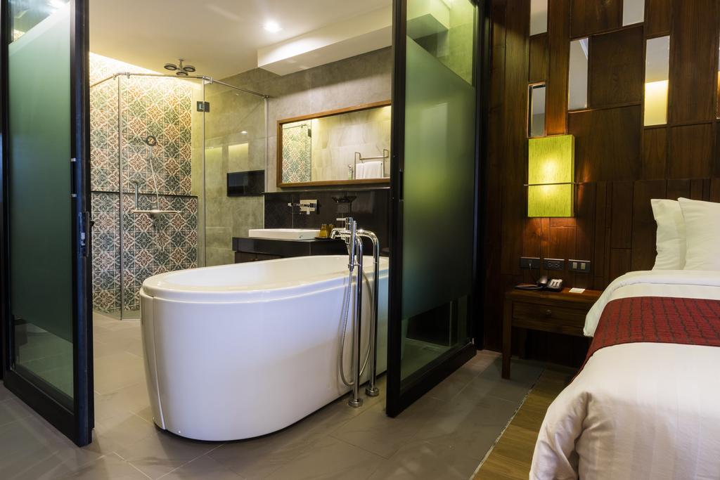 Premium Double or Twin Room Mountain View