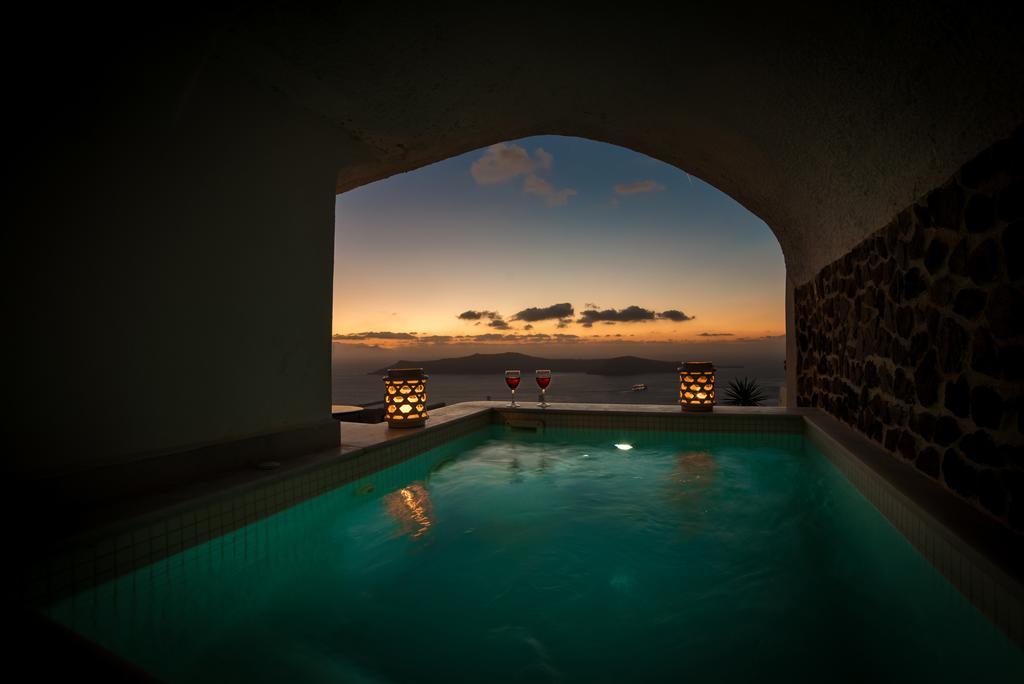 Family Two-Bedroom Suite with Jacuzzi