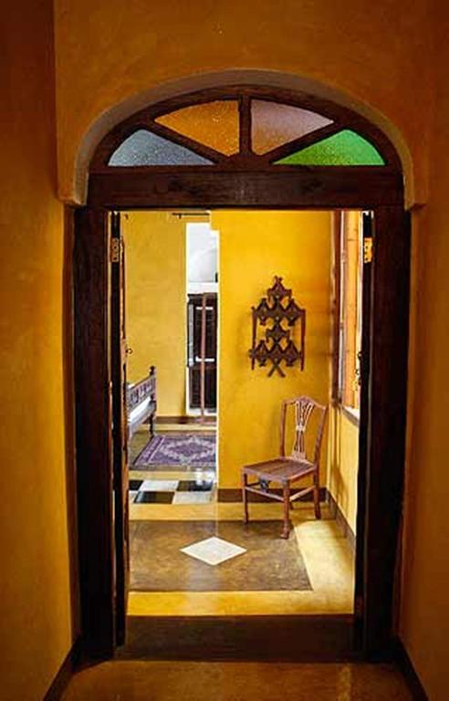 Suite,657895929:JPEG