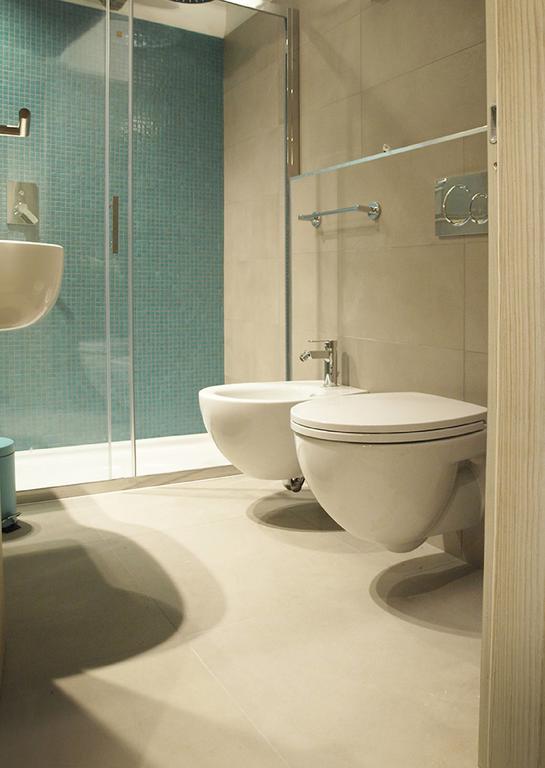 Double or Twin Room with Side Sea View