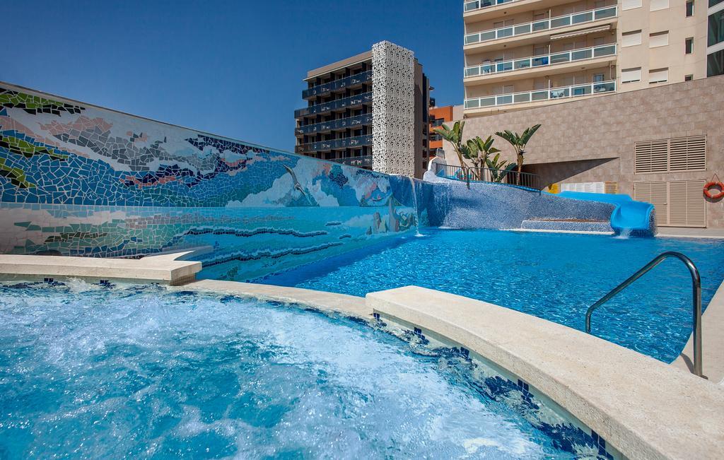 Suite Junior avec Terrasse (2 Adultes + 3 Enfants)