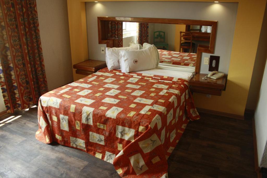 Queen Room