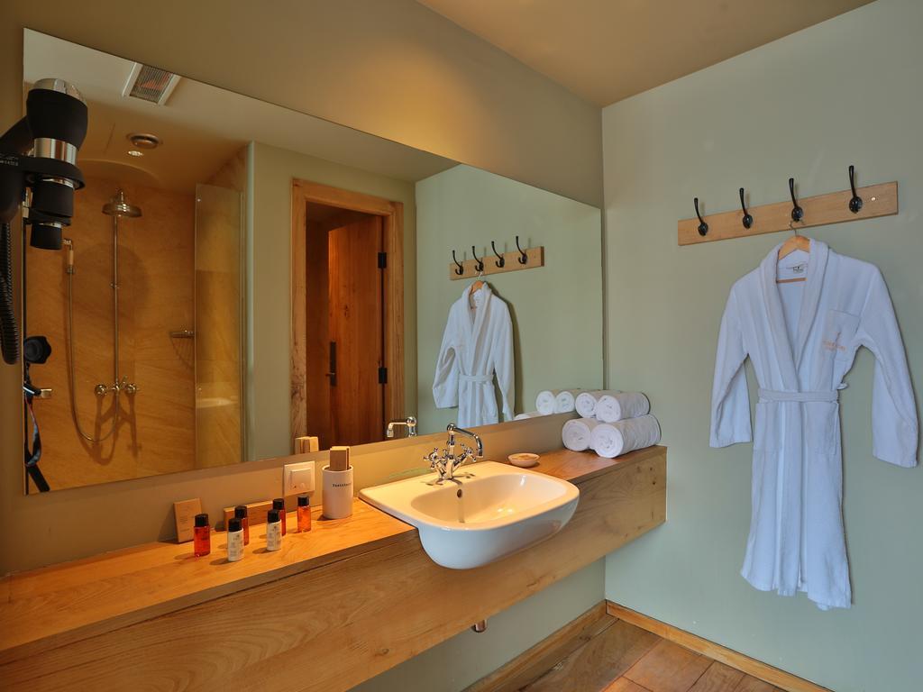 Executive King Room with Mountain View