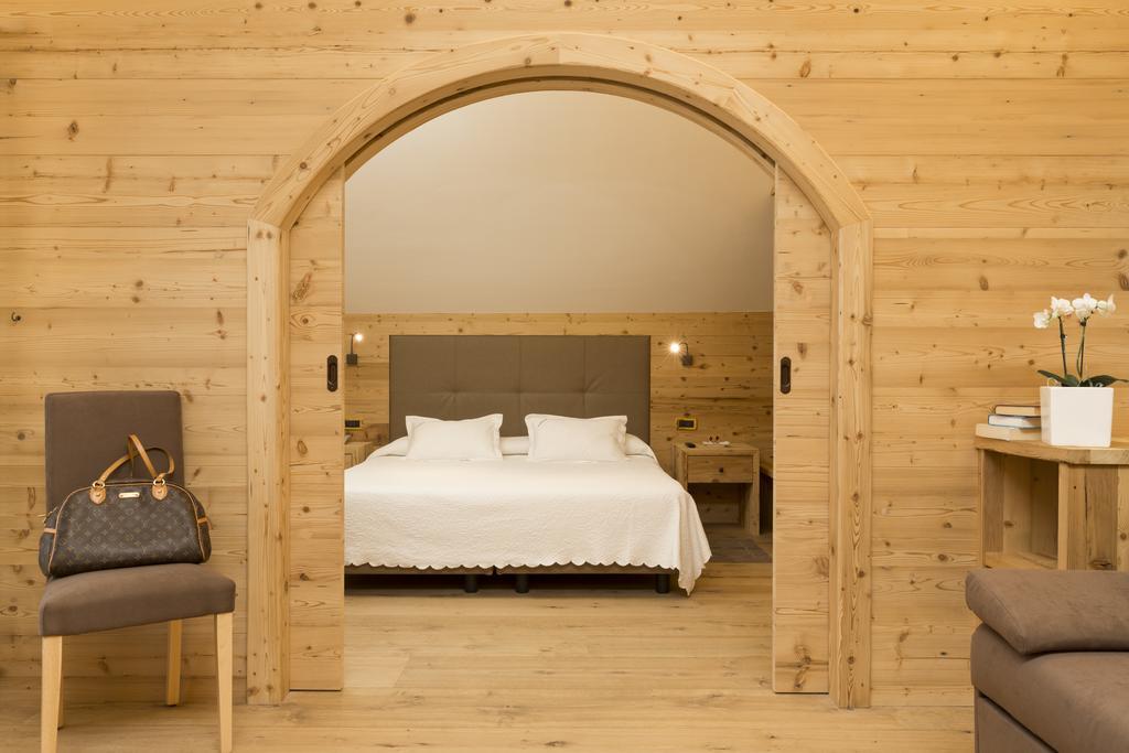 Junior Suite with Balcony