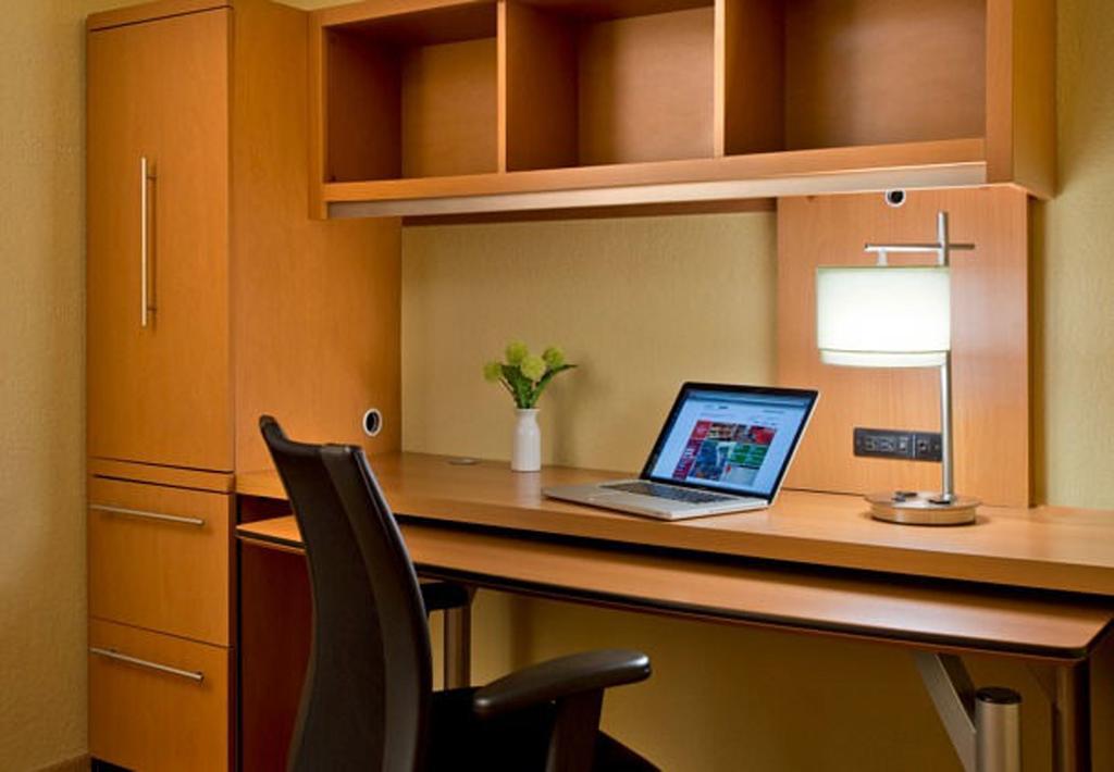 One-Bedroom Suite with Two Queen Beds - Non-Smoking