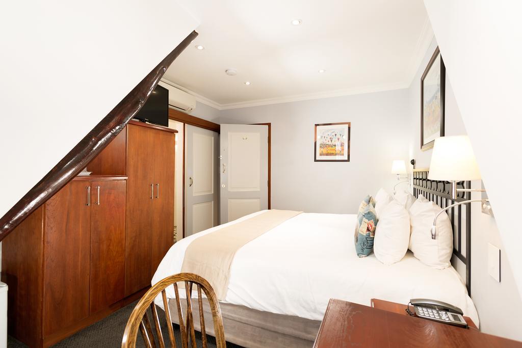 Petite room,1222001854:JPEG