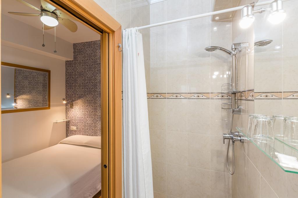 Budget Single Room