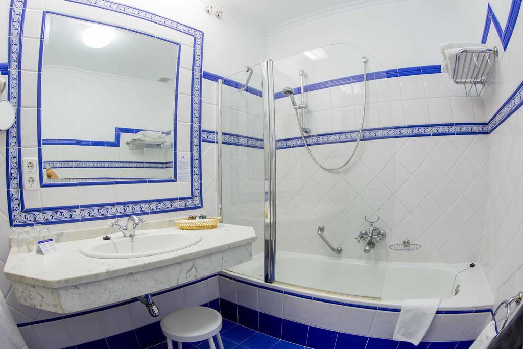 Habitación Triple Estándar (2 adultos + 1 niño)