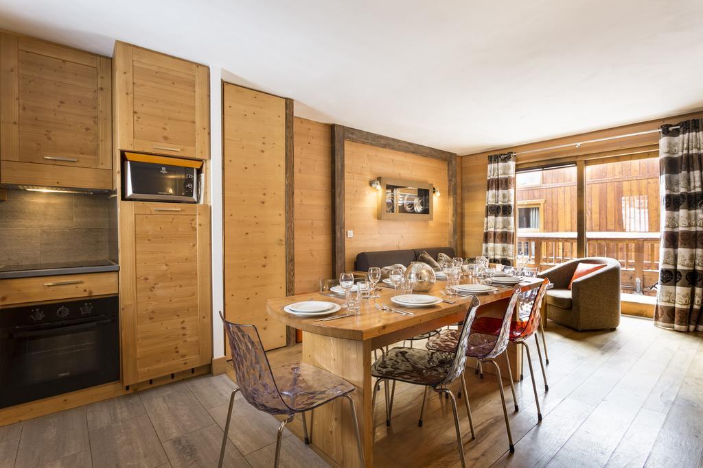 Three-Bedroom Duplex Apartment (5-7 Persons)