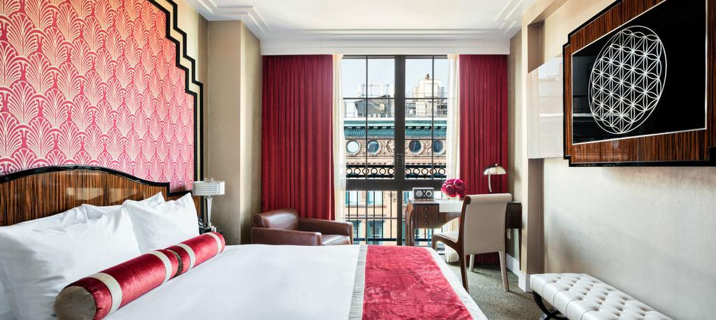 Queen Room (The Grove),704072371:JPEG